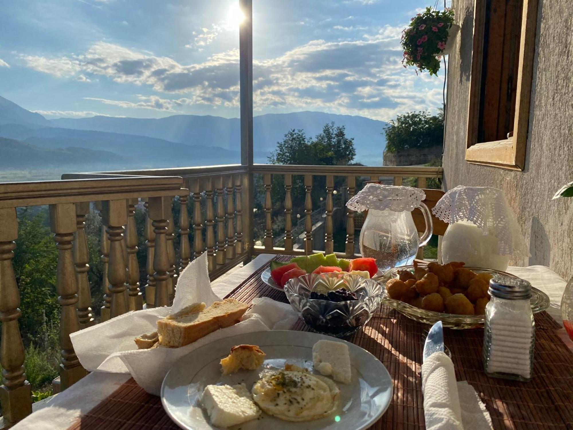 Elsa'S Villa Gjirokaster Luaran gambar