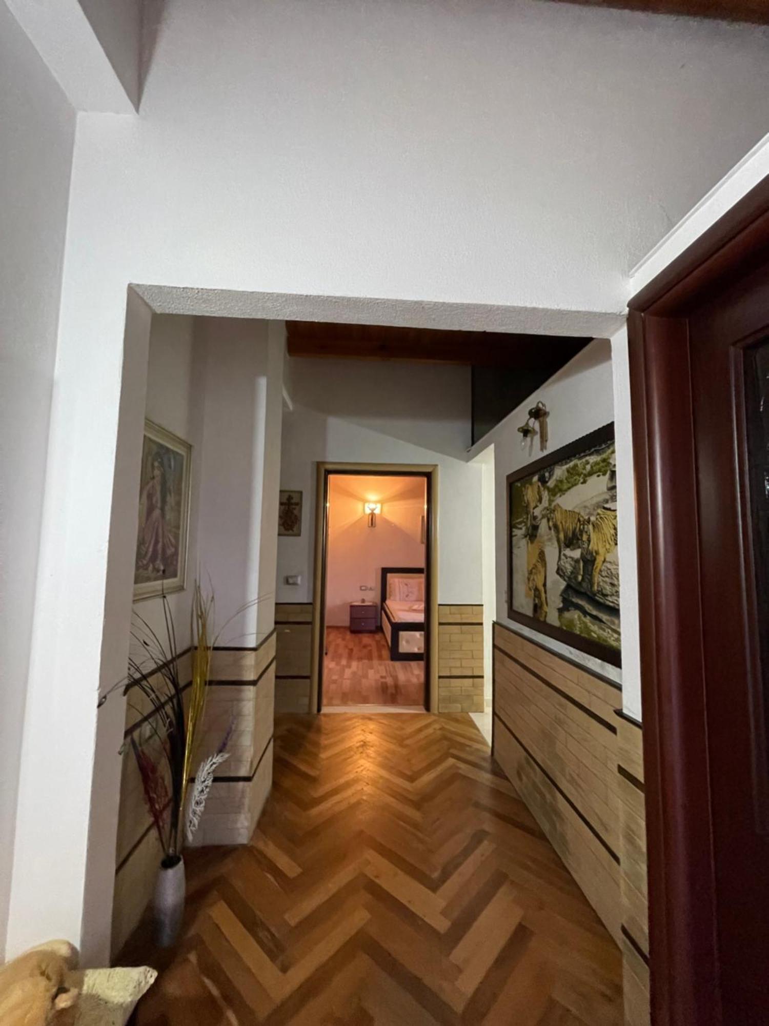 Elsa'S Villa Gjirokaster Luaran gambar