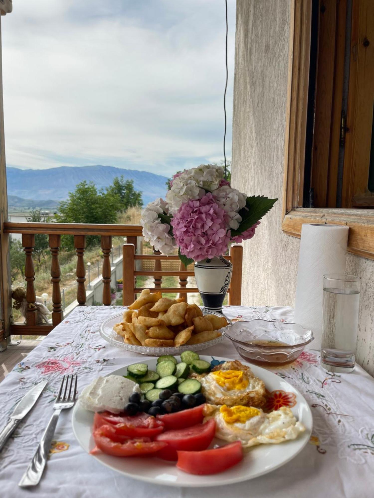 Elsa'S Villa Gjirokaster Luaran gambar