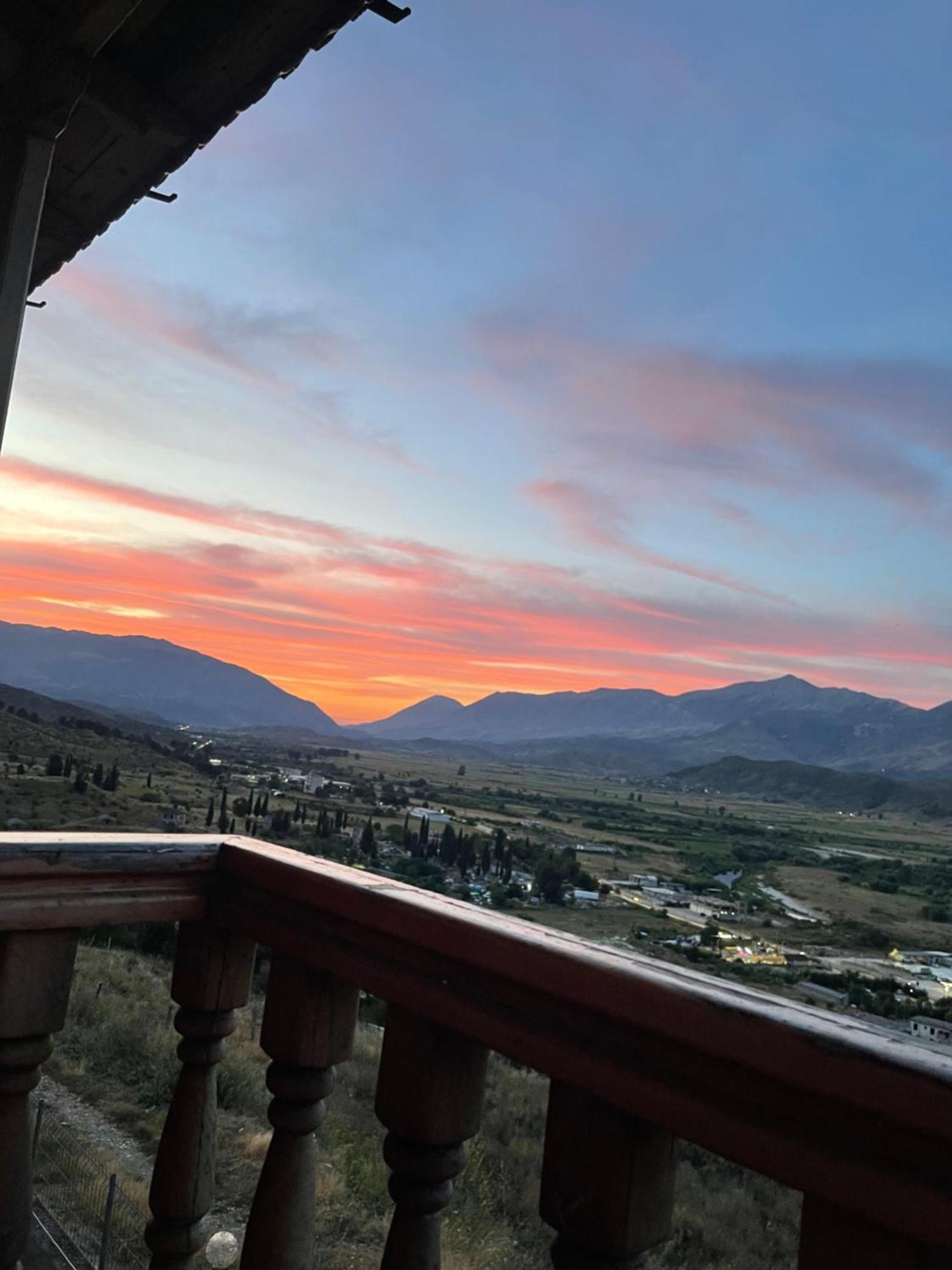 Elsa'S Villa Gjirokaster Luaran gambar