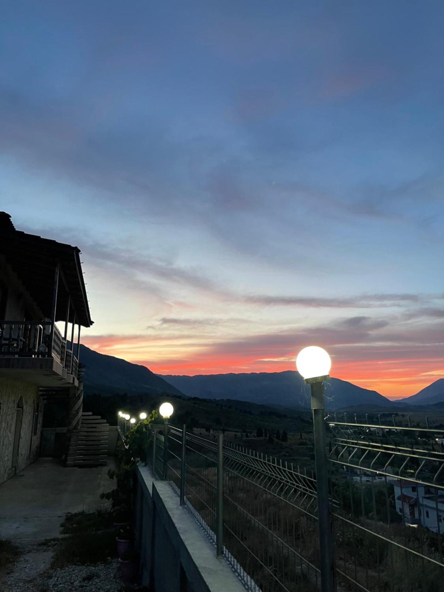 Elsa'S Villa Gjirokaster Luaran gambar